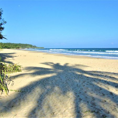 Isana Beach House Tangalle Esterno foto