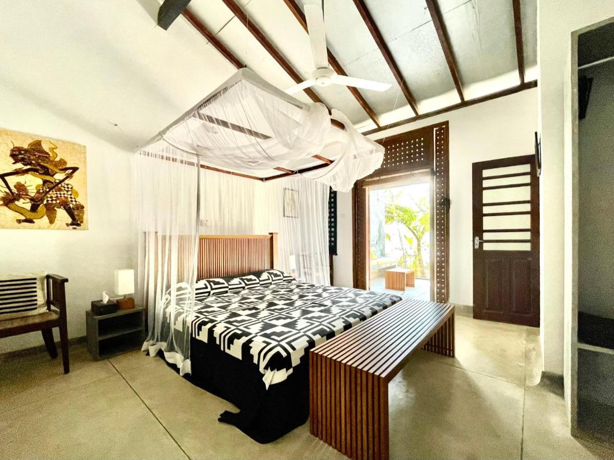 Isana Beach House Tangalle Esterno foto