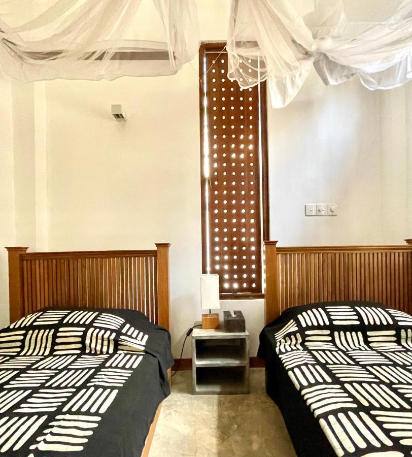 Isana Beach House Tangalle Esterno foto