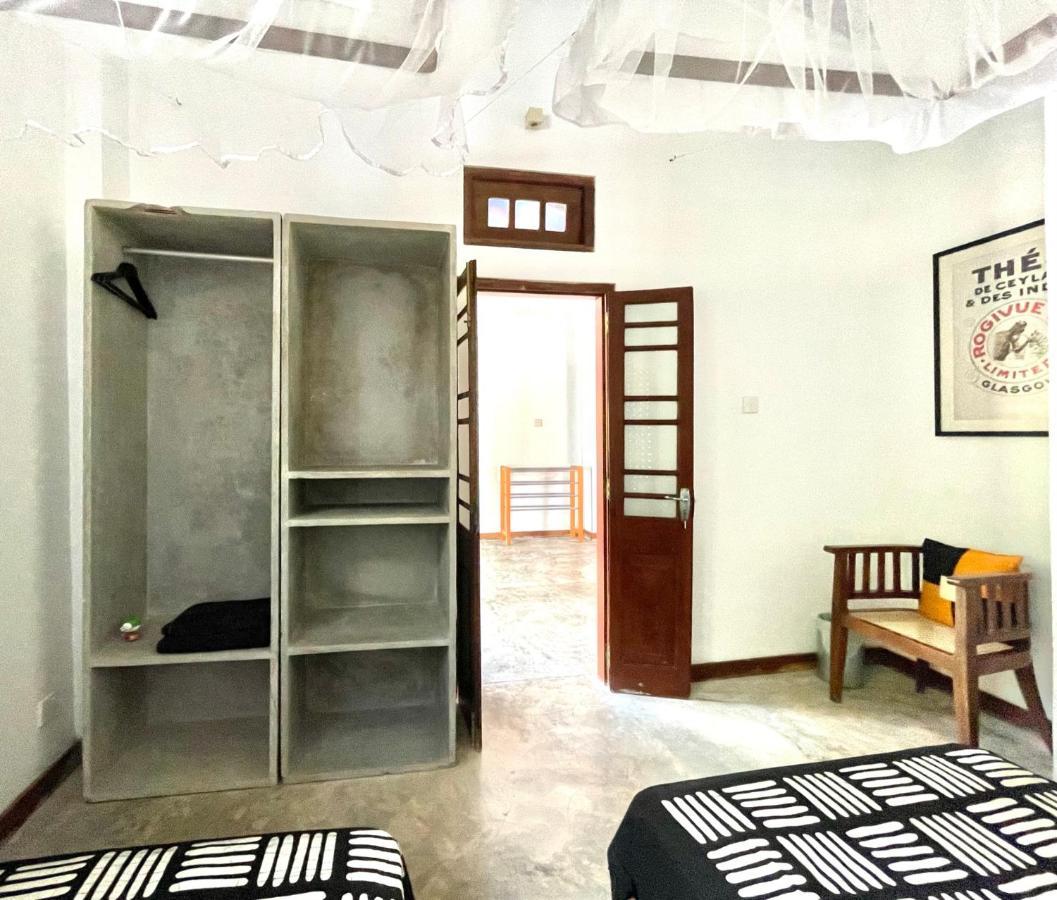 Isana Beach House Tangalle Esterno foto