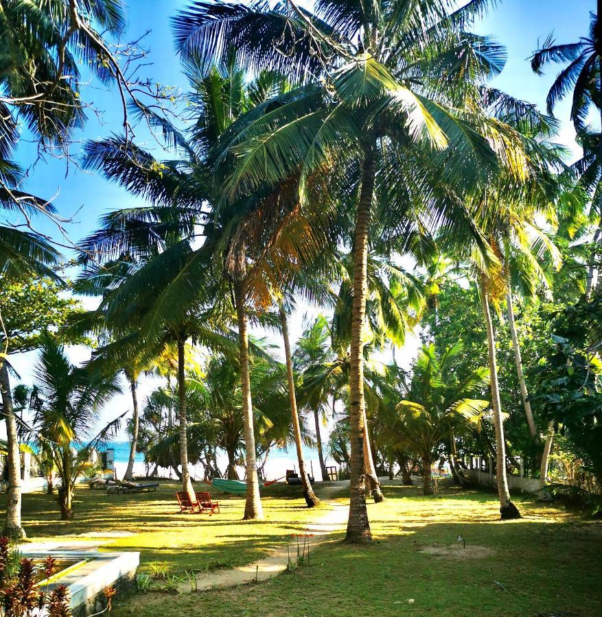 Isana Beach House Tangalle Esterno foto