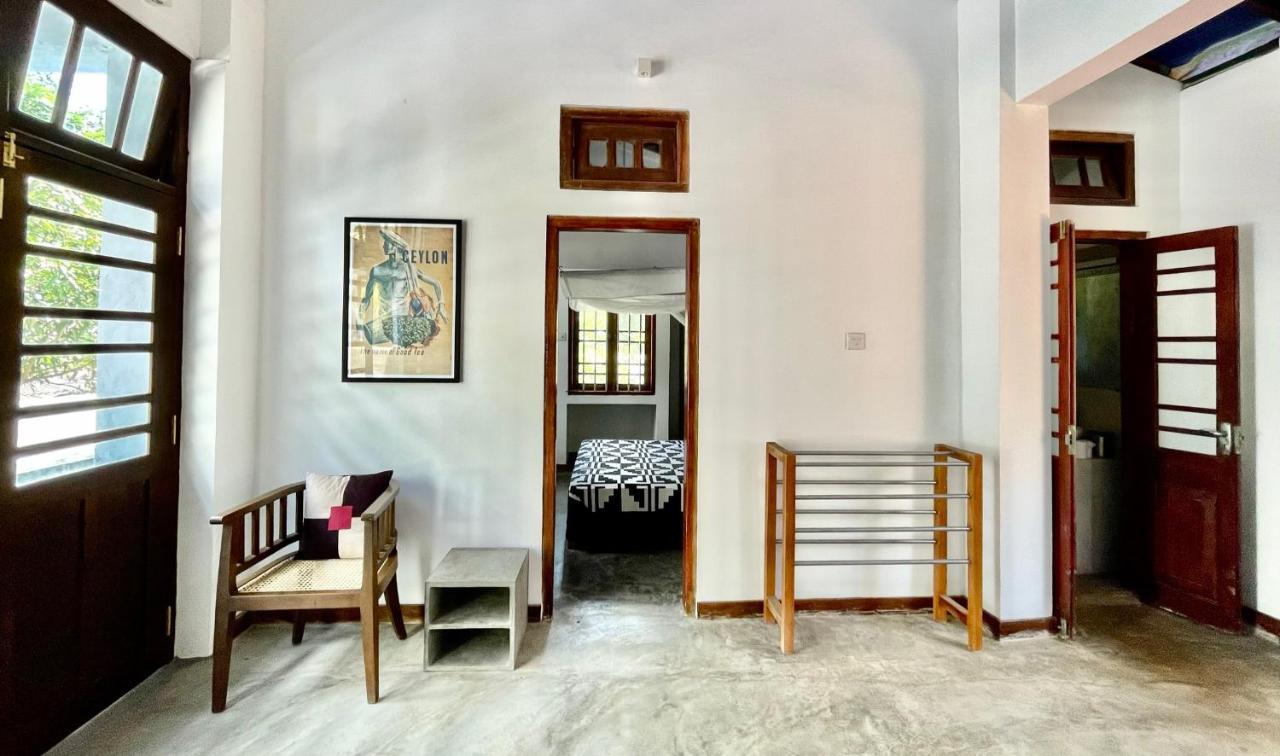 Isana Beach House Tangalle Esterno foto