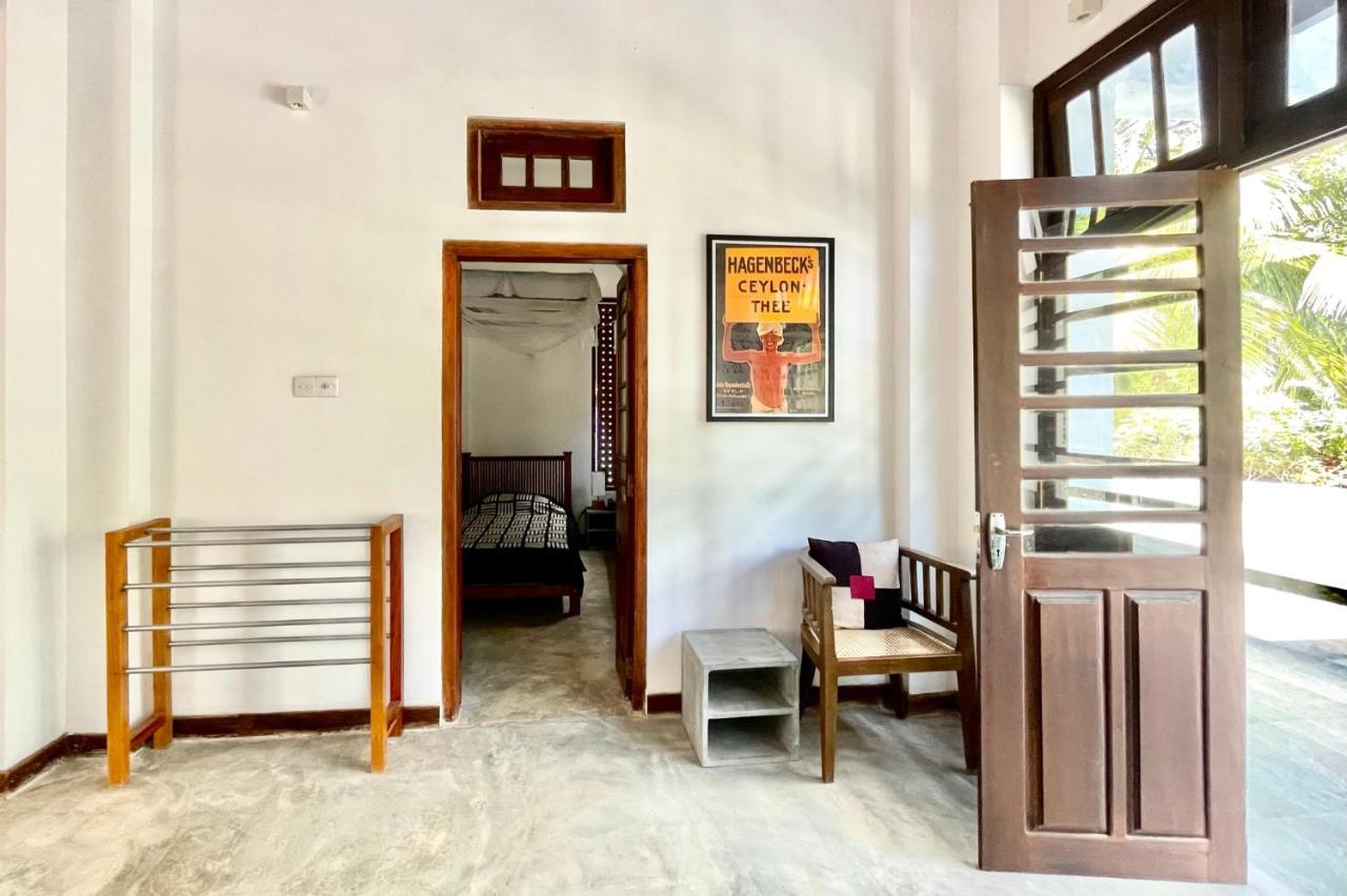 Isana Beach House Tangalle Esterno foto