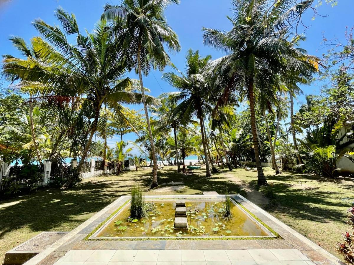 Isana Beach House Tangalle Esterno foto